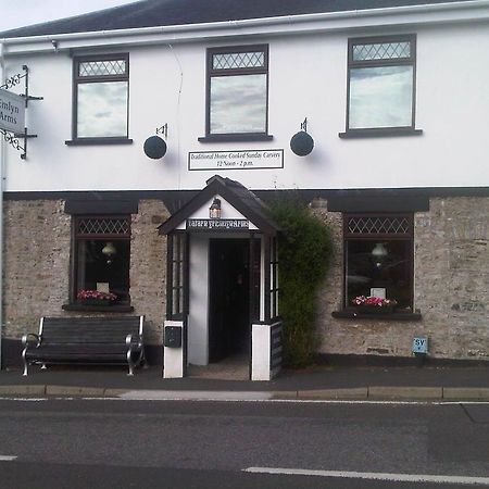 Emlyn Arms Llanarthney Exterior foto