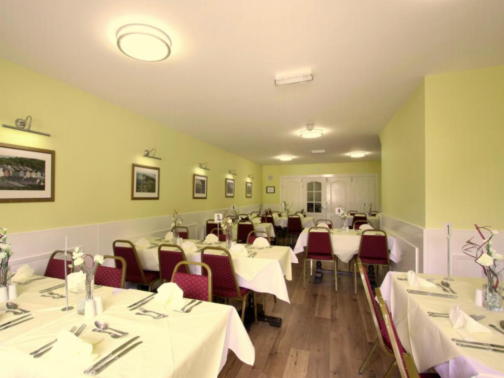 Emlyn Arms Llanarthney Exterior foto