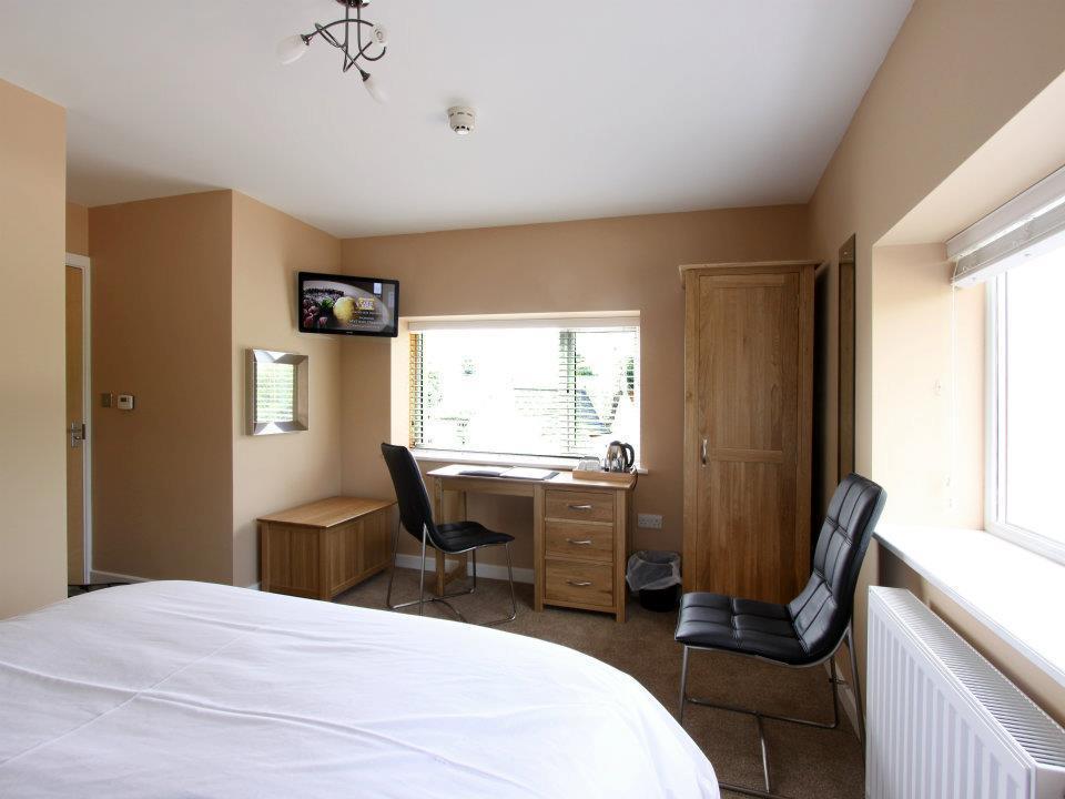 Emlyn Arms Llanarthney Quarto foto